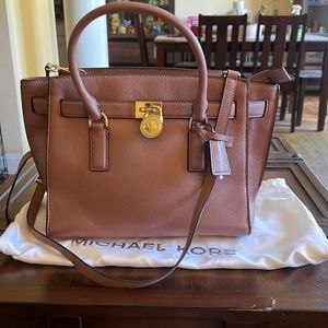 Micheal Kors Hamilton bag
